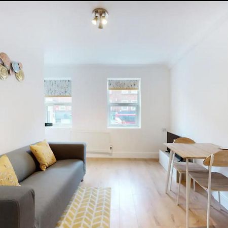 شقة New Spacious 1 Bed Studio Flat In Aldgate لندن المظهر الخارجي الصورة